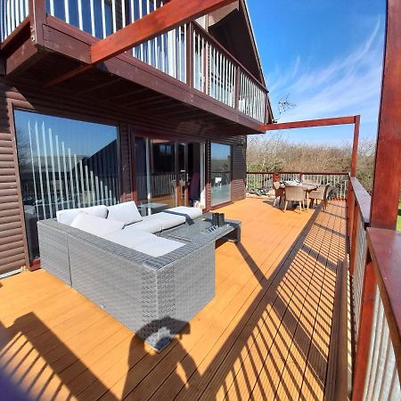3 Bed Lodge With Ev Point Truro Exterior foto
